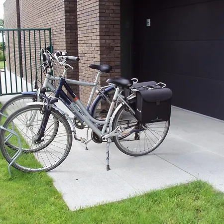 Annelou 블랑켄베르크